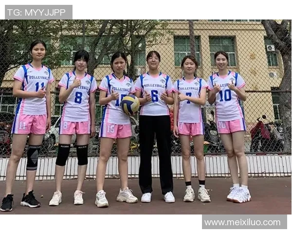 杨秀英独家分享排球心得与技巧助你提升竞技水平与团队协作能力
