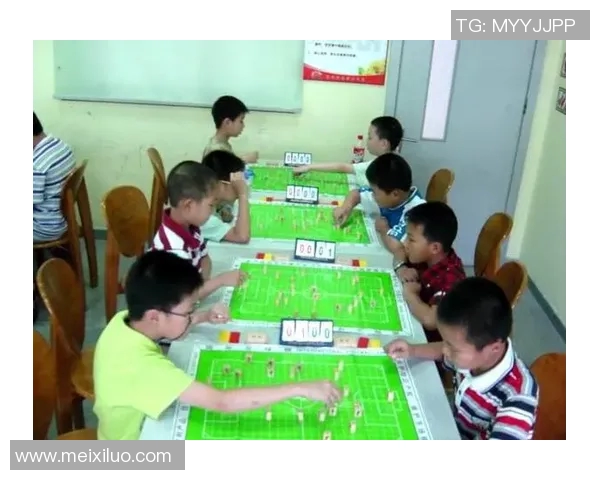 足球明星与棋盘对弈的高清瞬间展现智慧与竞技的完美结合 足球明星与棋盘对弈的高清瞬间展现智慧与竞技的完美结合
